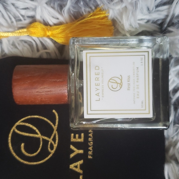 Be Layered First Kiss - Picture 2 of 2